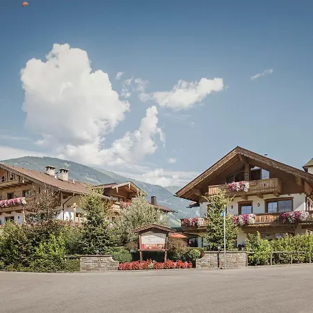 Apartmanhotel Garni Larcherhof 3*