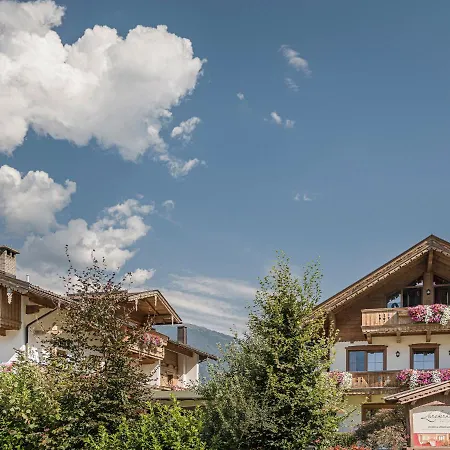 Garni Larcherhof 3*