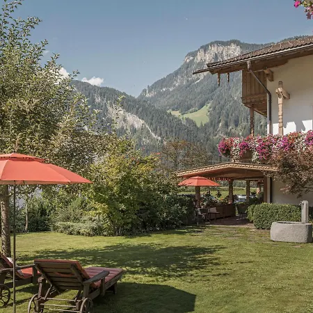 Garni Larcherhof 3*
