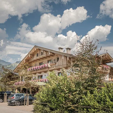 戈尔尼拉切尔霍夫公寓式酒店