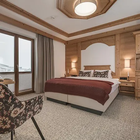 Apart Otel Garni Larcherhof 3*