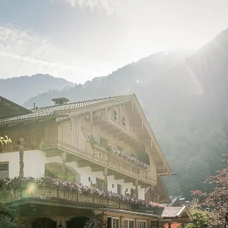 Garni Larcherhof Apartmanhotel 3*