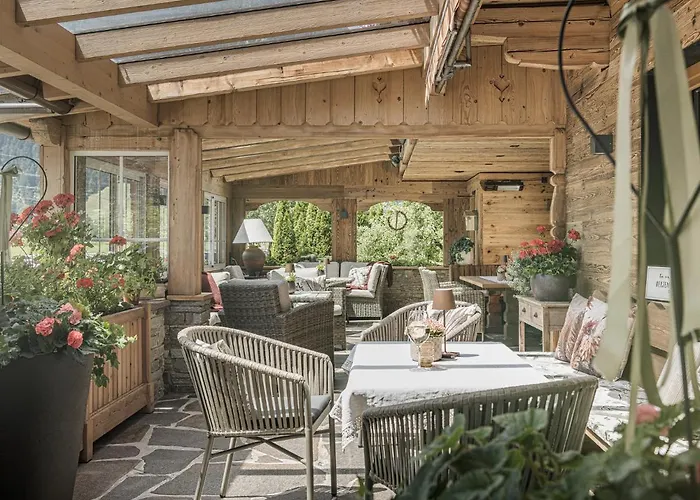 Garni Larcherhof 3* Майрхофен