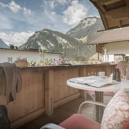 Garni Larcherhof 3* Майргофен