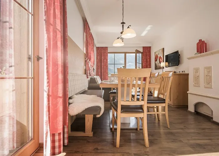 Garni Larcherhof Apart Otel