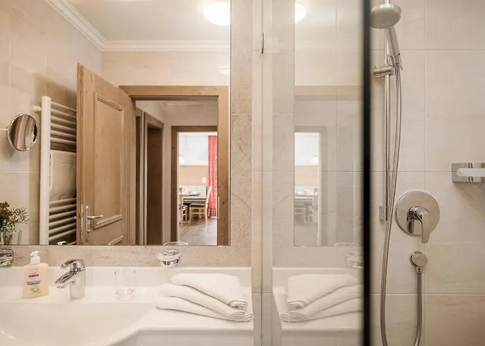 Garni Larcherhof Apart Otel Mayrhofen